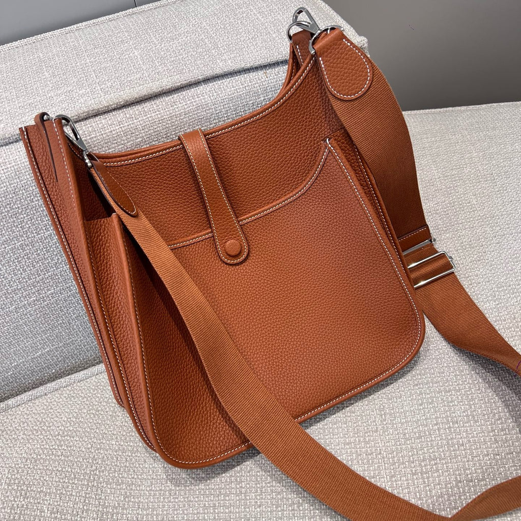 Hermes Evelyne 29 Bag in Taurillon Clemence Leather