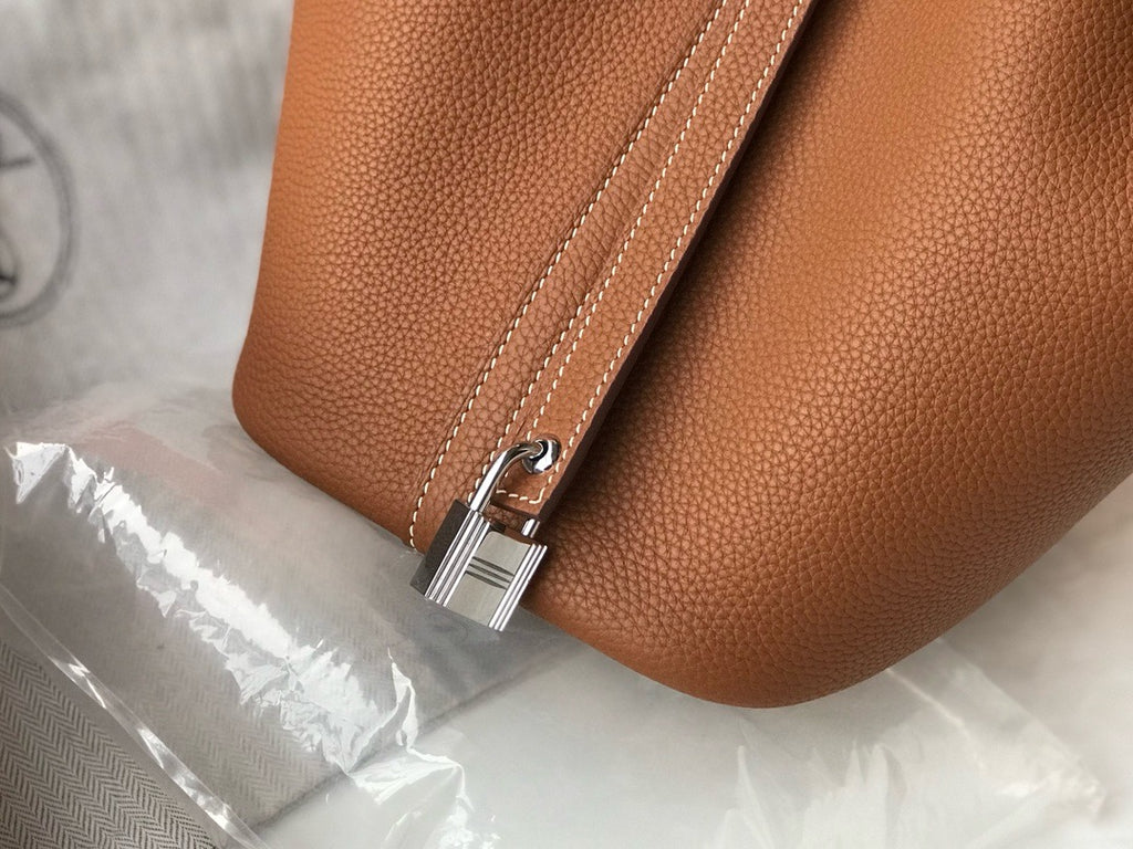 Hermes Picotin Lock 22 Bag in Taurillon Clemence Leather