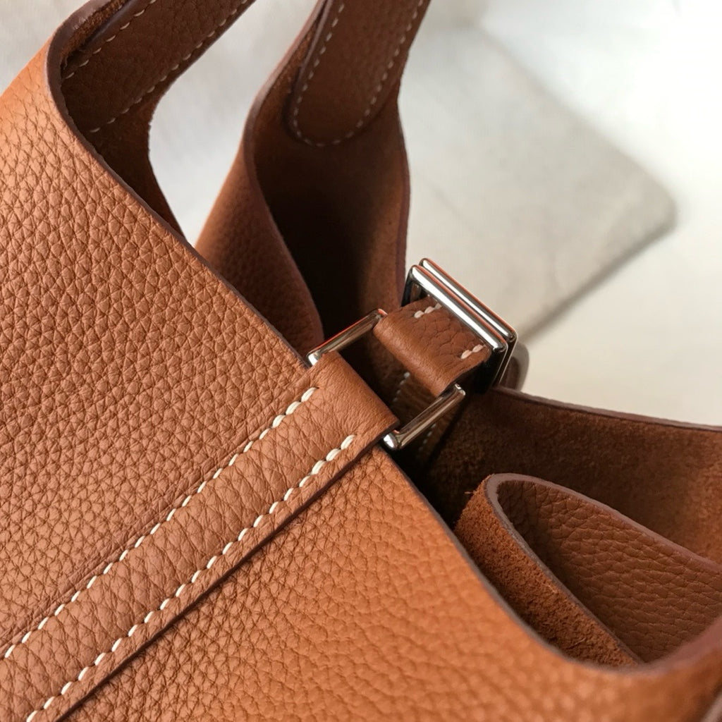 Hermes Picotin Lock 22 Bag in Taurillon Clemence Leather