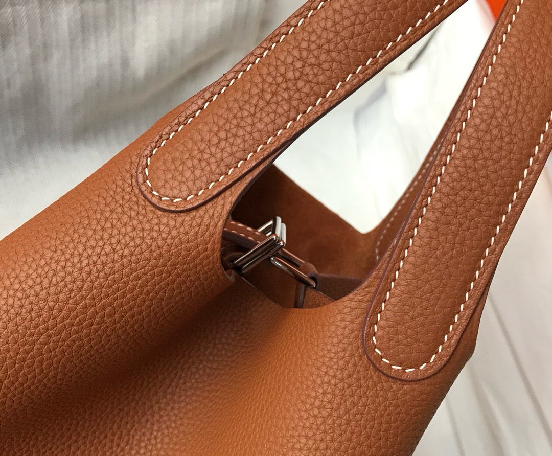 Hermes Picotin Lock 22 Bag in Taurillon Clemence Leather