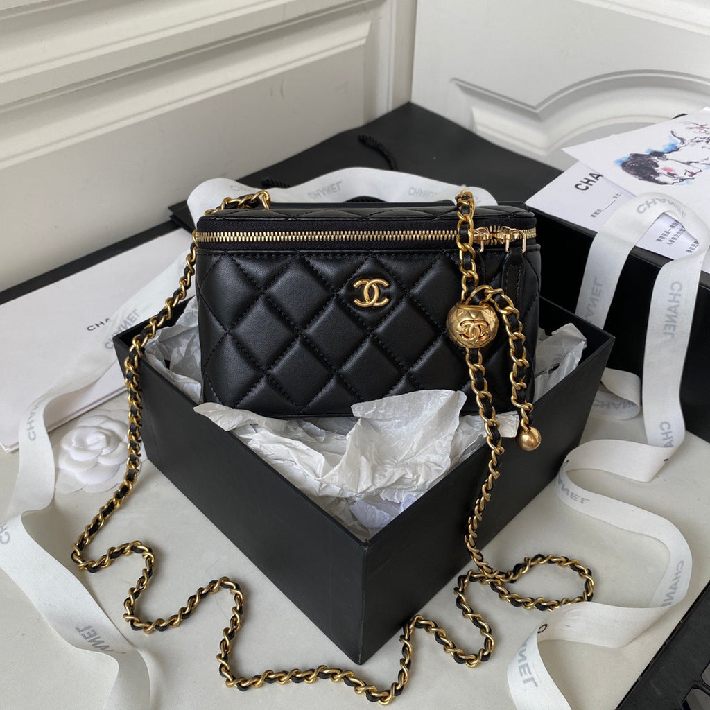 Chanel Pearl Crush Vanity Case with Chain in Lambskin