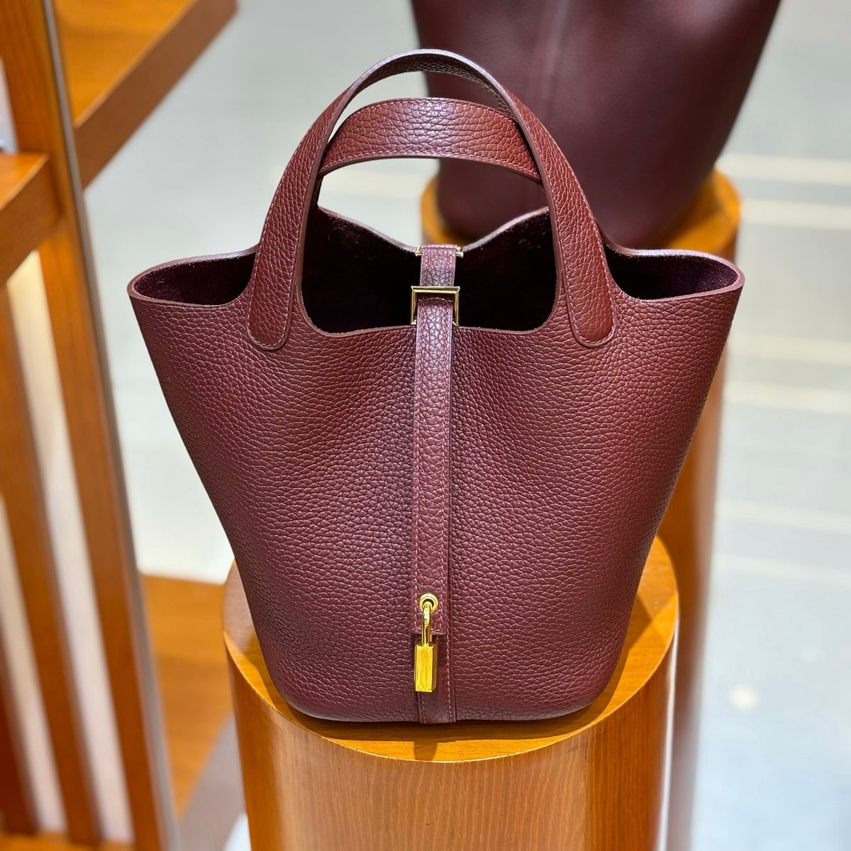 Hermes Picotin Lock 22 Bag in Taurillon Clemence Leather