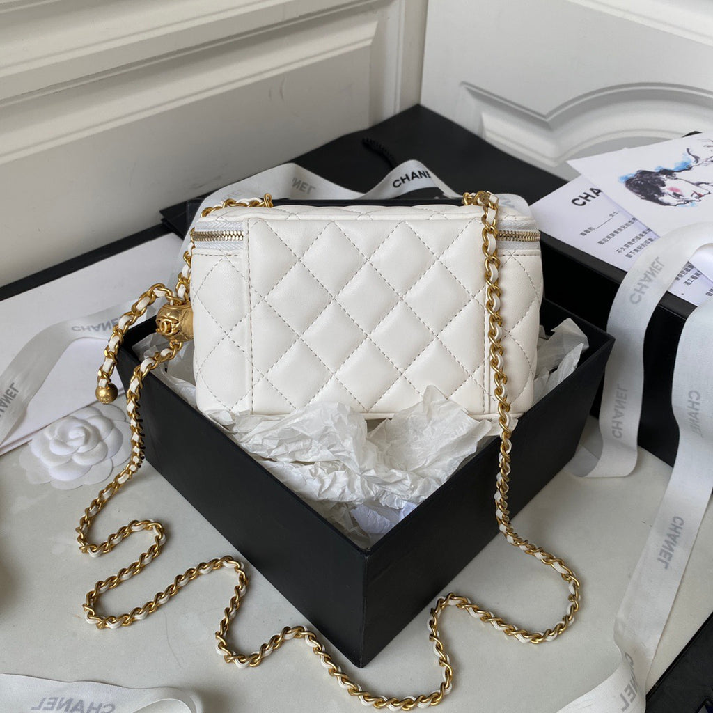 Chanel Pearl Crush Vanity Case with Chain in Lambskin