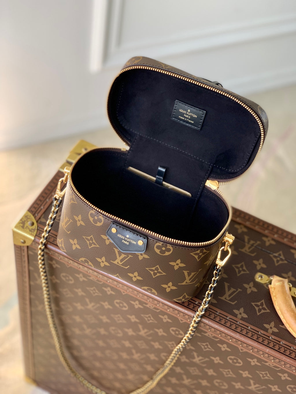 LV Vanity PM M47128