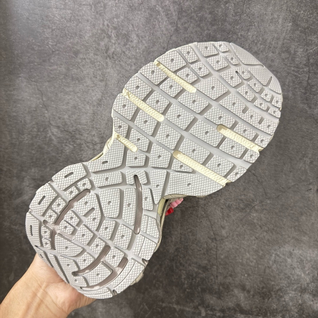 Balenciaga 3XL Extreme Lace Sneaker In Eggshell/Multicolor