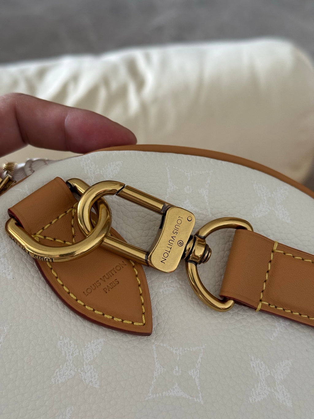 LV Speedy P9 Bandoulière 30 Reversible M2A409