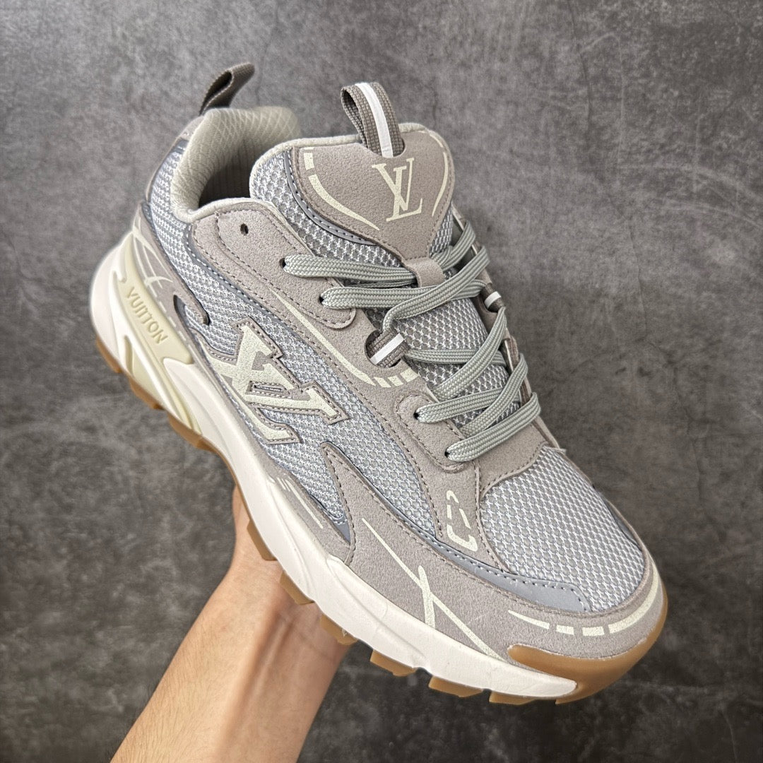 LV Tatic Runner Sneaker 1AKC55