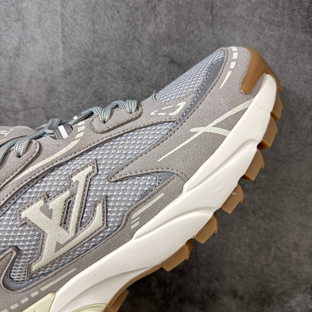 LV Tatic Runner Sneaker 1AKC55
