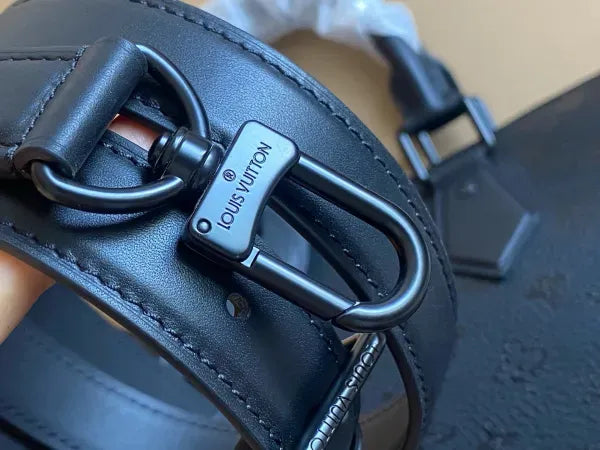LV Speedy P9 Bandoulière 30
