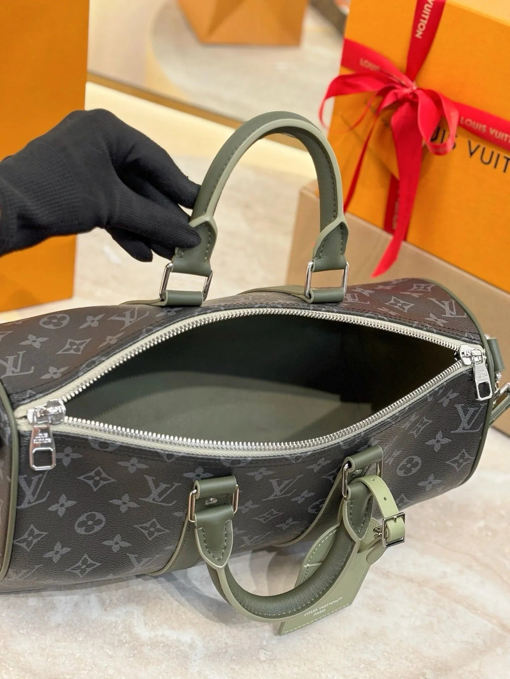 LV Keepall Bandoulière 35 M28639