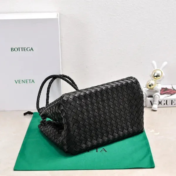 Bottega Veneta Large Parachute Bag In Supple Intrecciato Leather