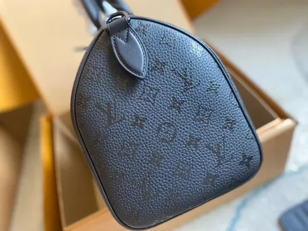 LV Speedy P9 Bandoulière 30