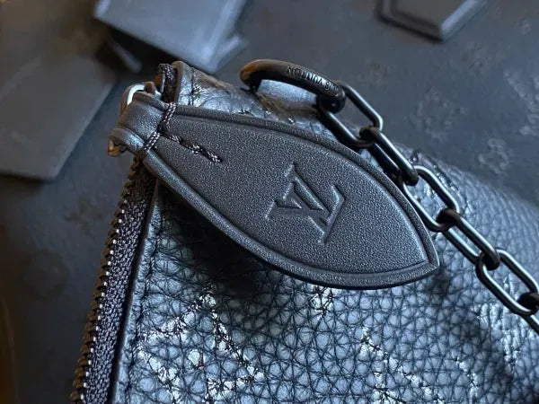 LV Speedy P9 Bandoulière 30