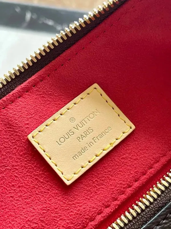 LV Slouchy PM M11952