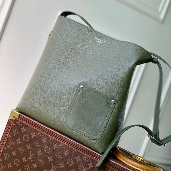 LV Verso Tote