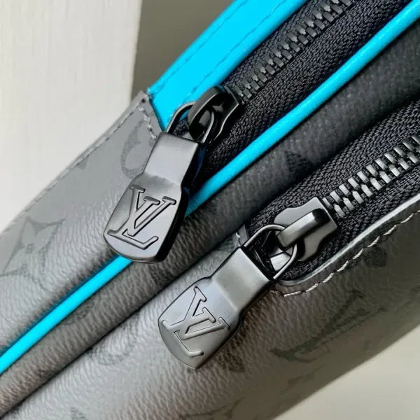LV Avenue Slingbag M11703