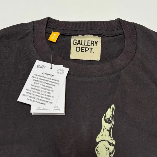 Gallery Dept. Skull Finger Tee