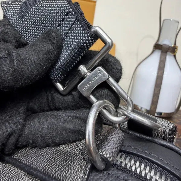 LV Trio Messenger Bag M28602