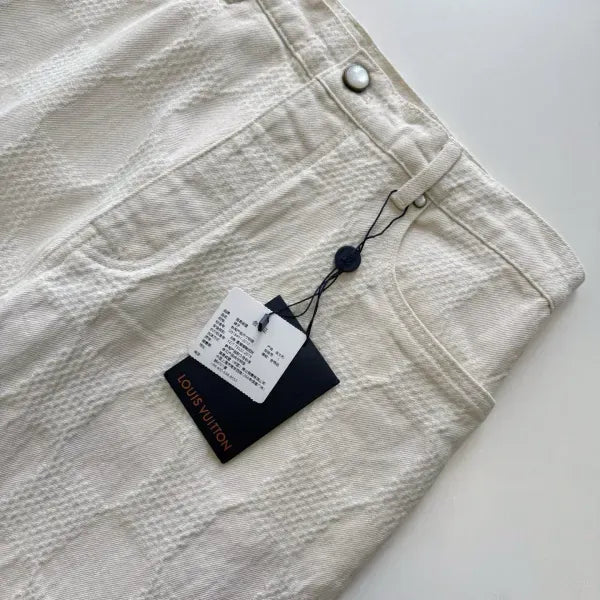 LV 1AK6GO Damier 3D Light Denim Shorts