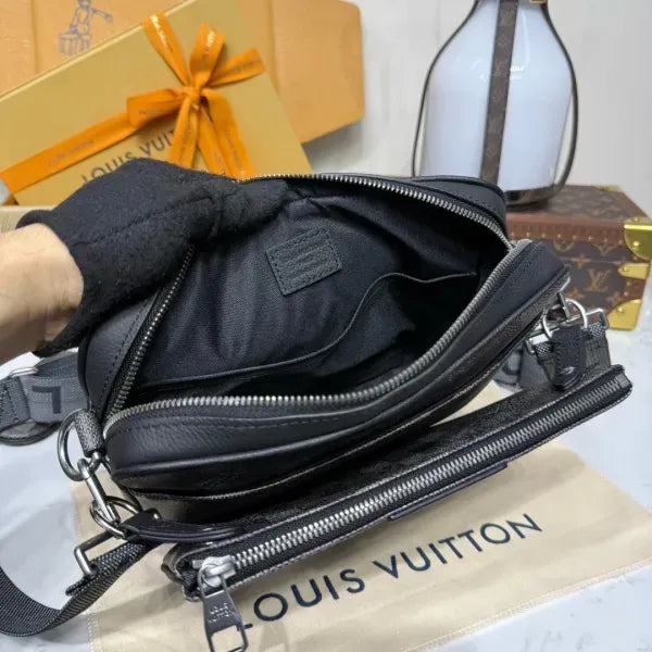 LV Trio Messenger Bag M28602