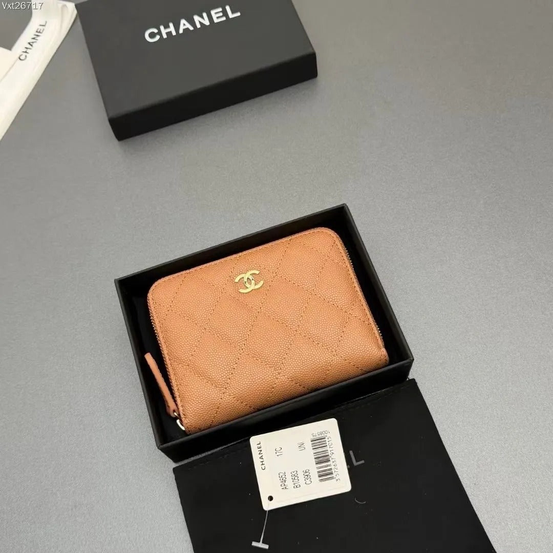 Chanel Classic Zipped Coin Purse in Grained Shiny Calfskin
