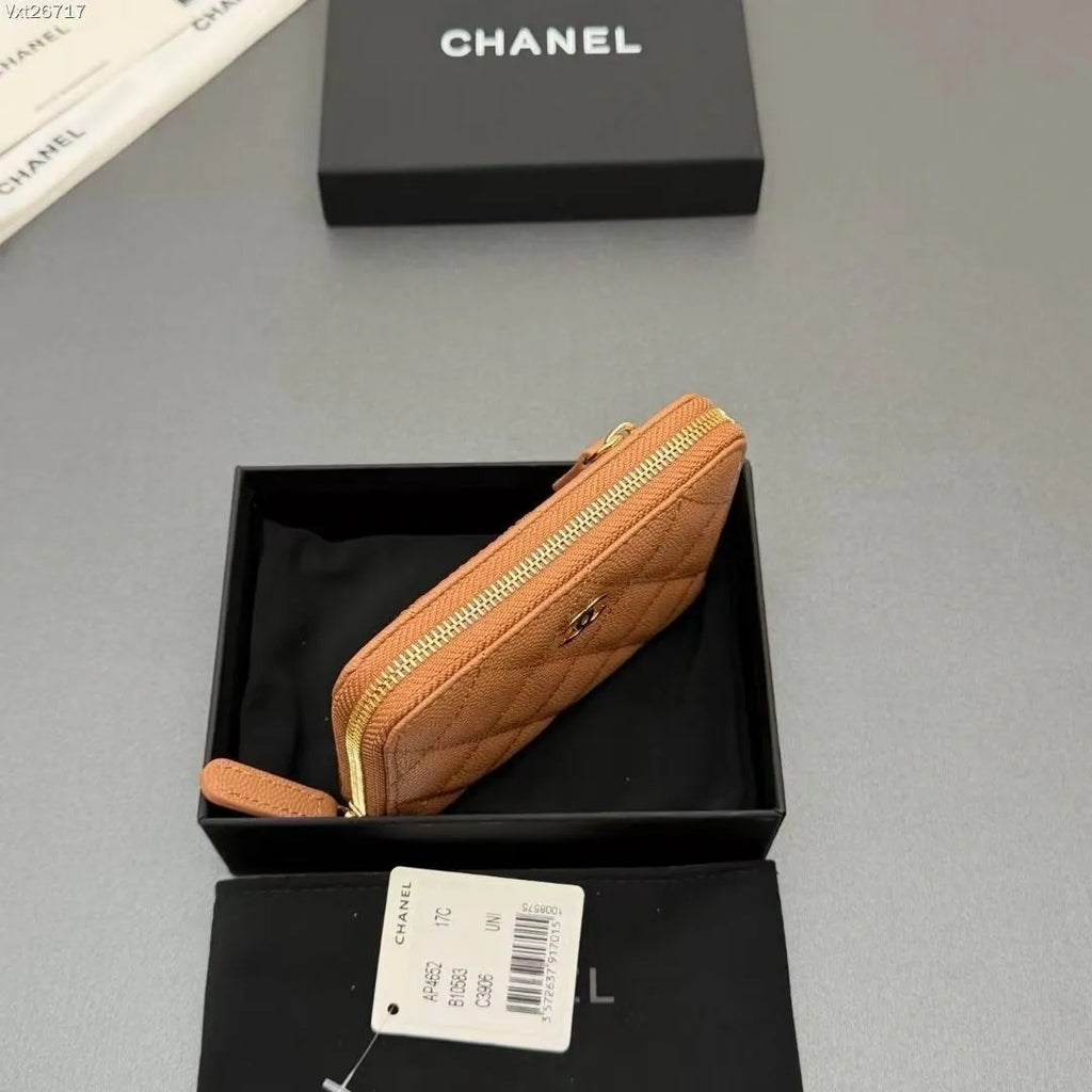 Chanel Classic Zipped Coin Purse in Grained Shiny Calfskin