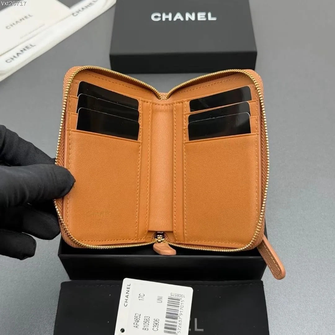 Chanel Classic Zipped Coin Purse in Grained Shiny Calfskin