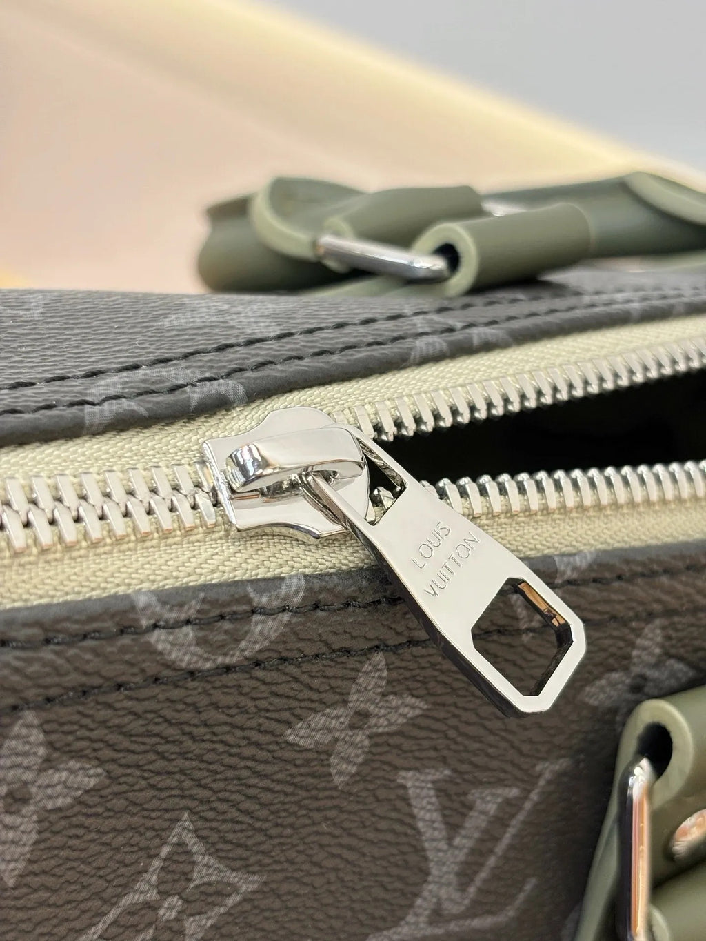 LV Keepall Bandoulière 35 M28639