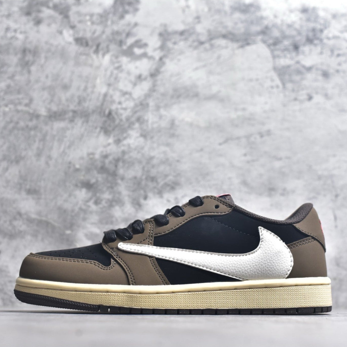 Jordan 1 Low Travis Scott Mocha CQ4277-001