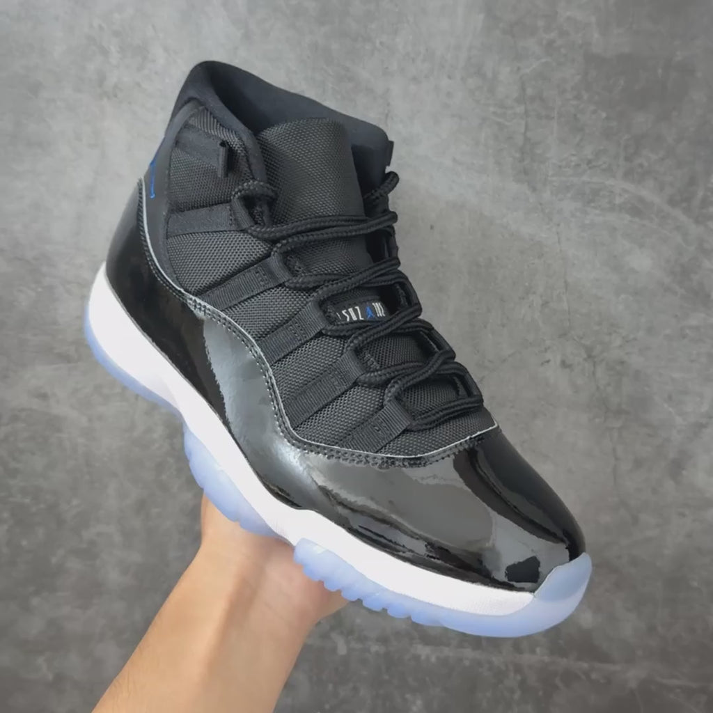 Jordan 11 Space Jam CT8012-900
