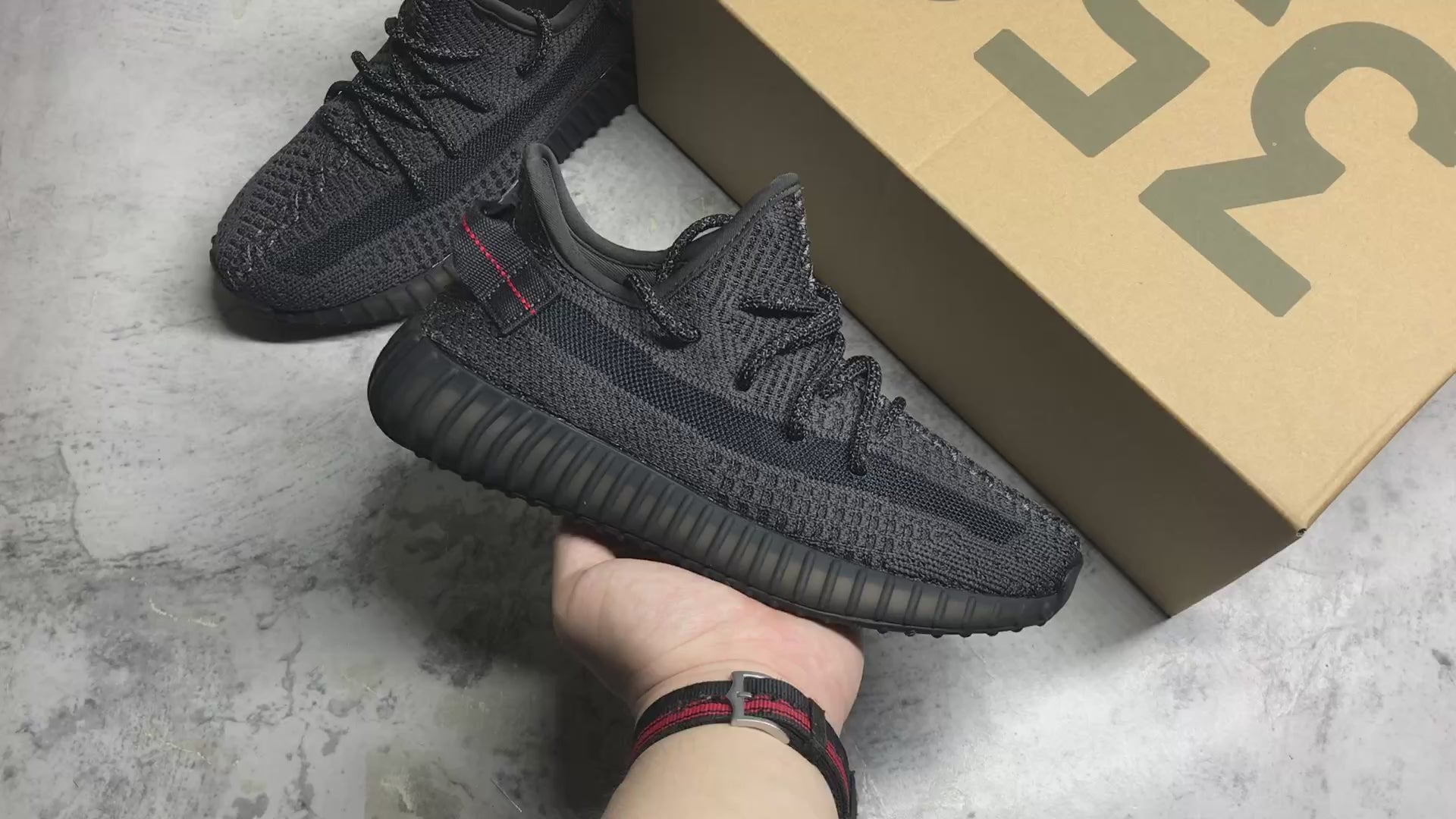Yeezy Boost 350 V2