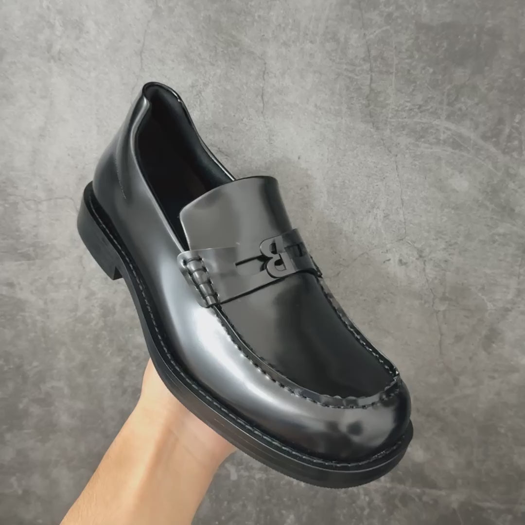Balenciaga Comfy Loafer in Black Shiny Calfskin