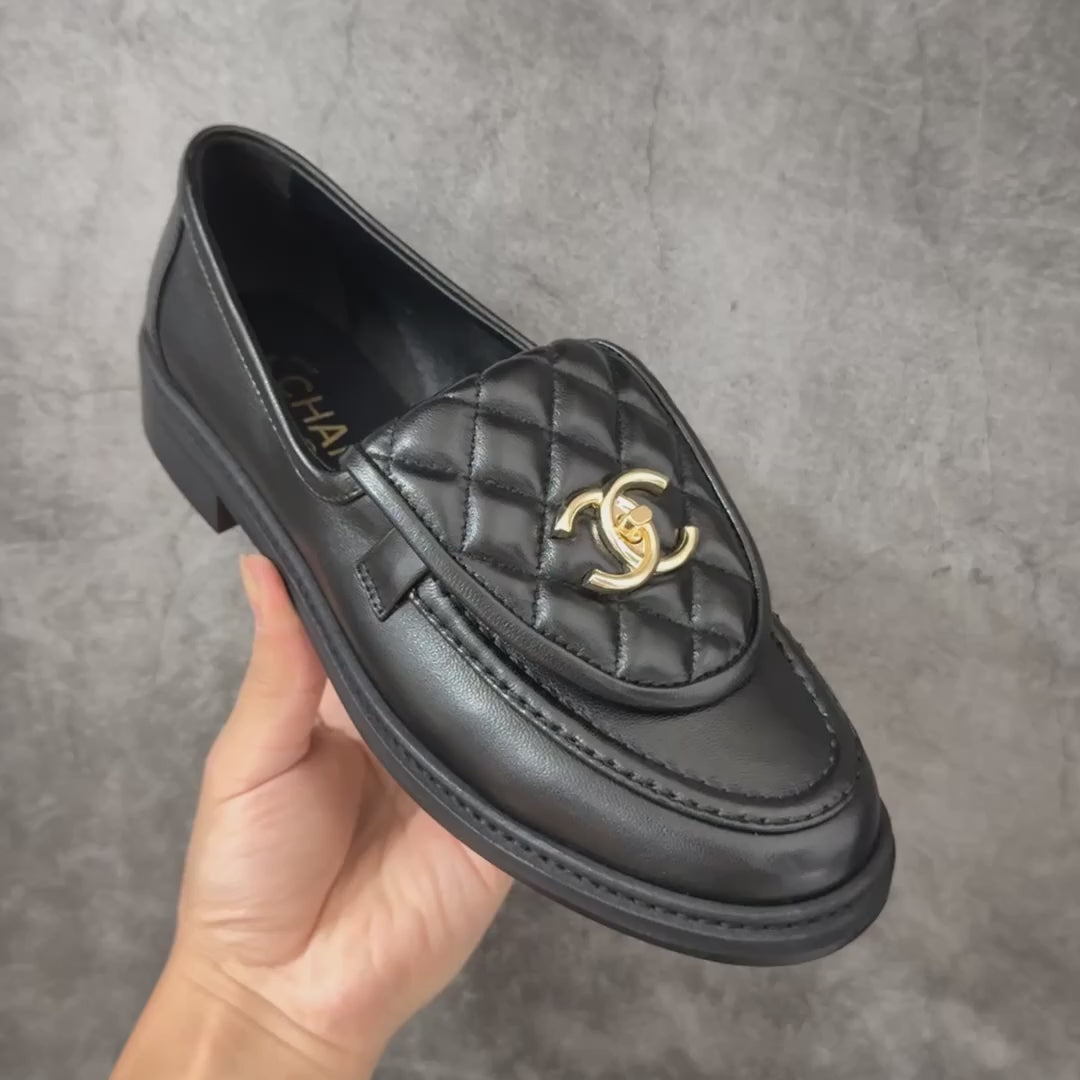 Chanel CC Logo Loafer In Leather