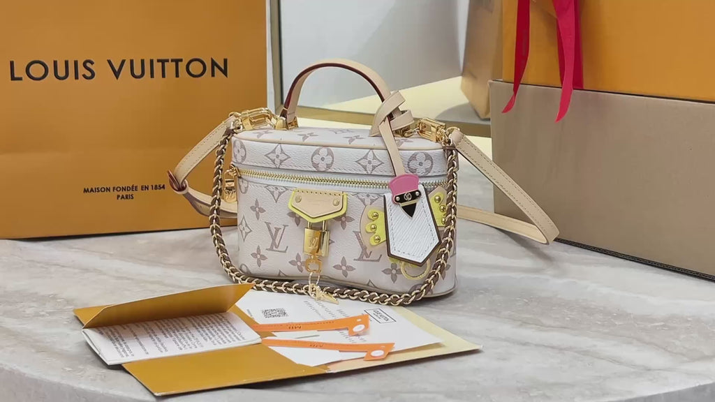 LV Vanity Chain Pouch M29782
