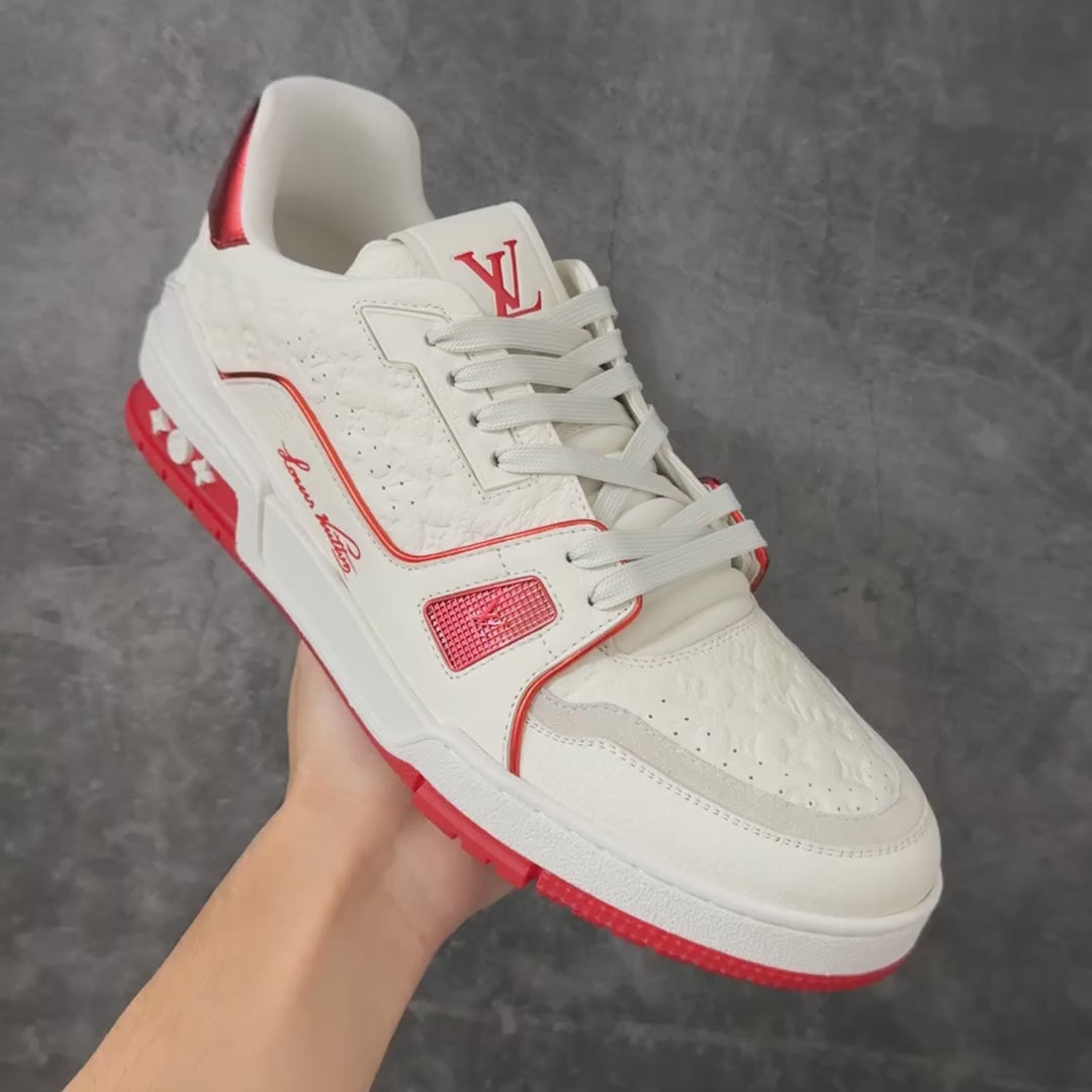 LV Trainer Sneaker 1AKCOZ