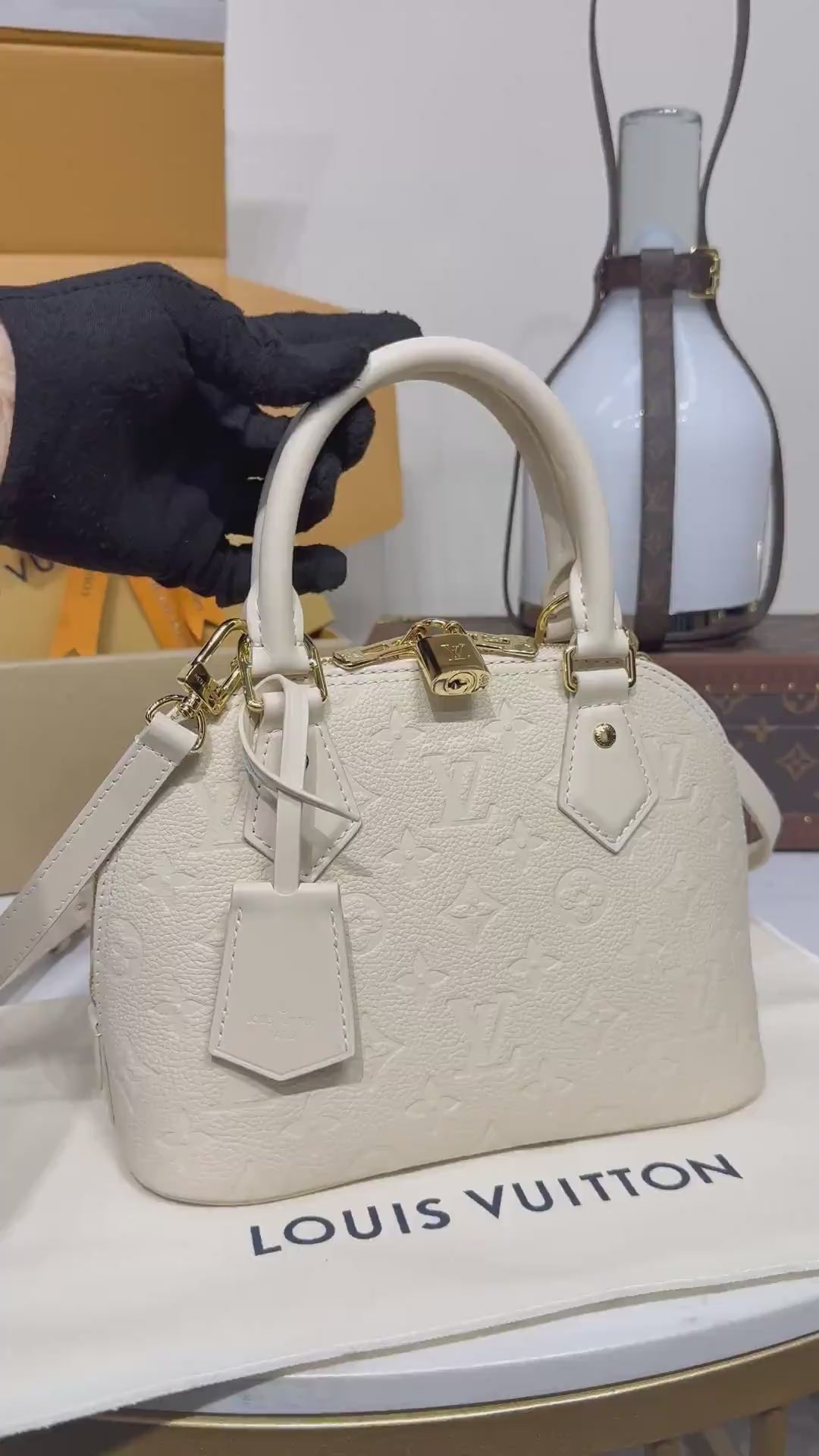 LV Alma BB M26409